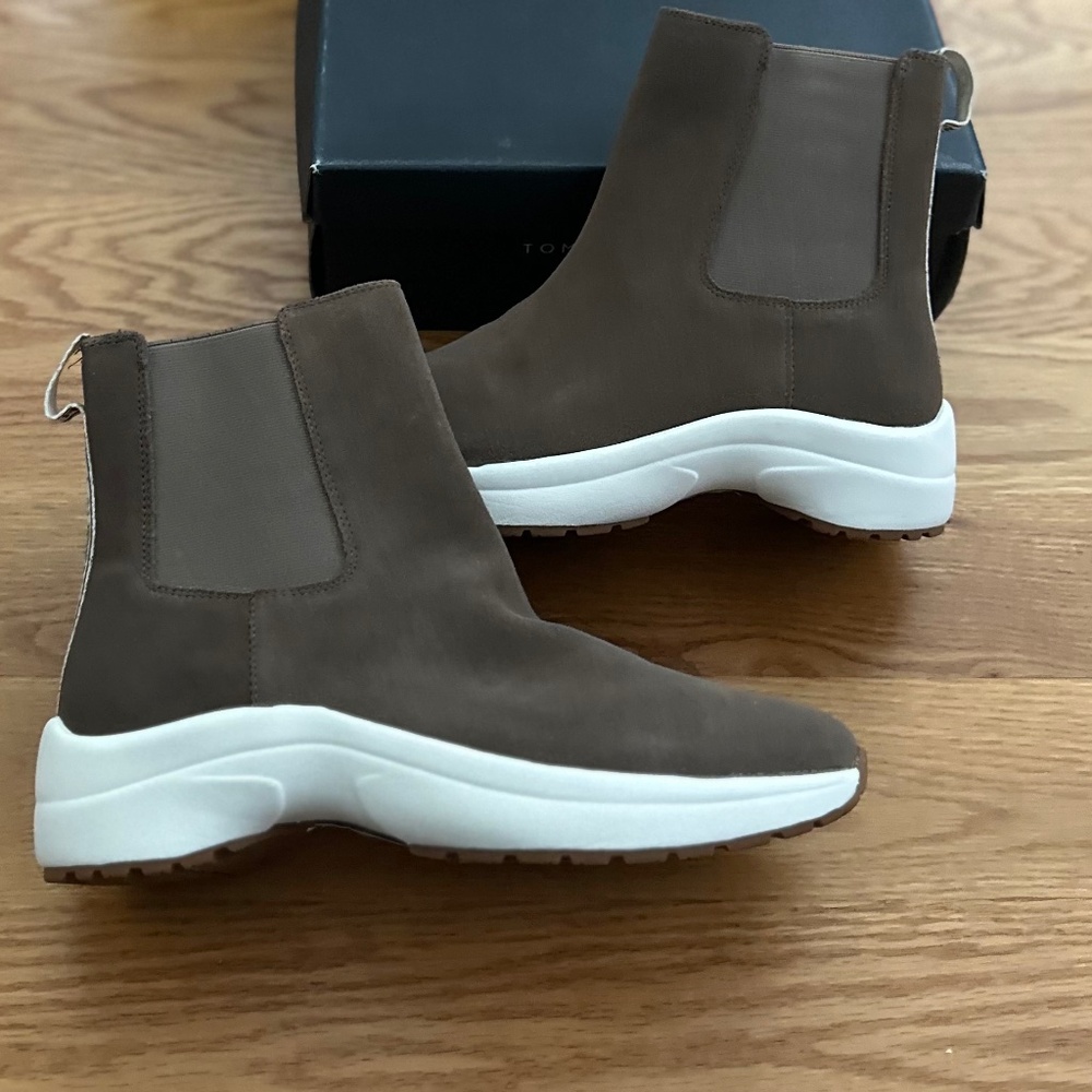 Lauren Ralph Lauren NWT Rylee Suede Slip On Sneaker Boot (8)